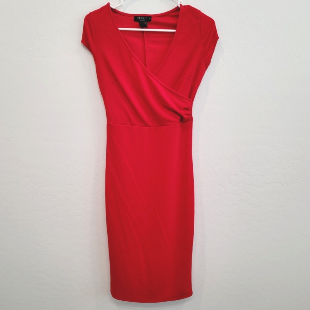 💕 Joe & Elle Cap Sleeves Red Dress Size Medium